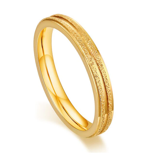 Aliança Dourada com Filetes Rugosos 3mm e 5mm em Aço para Casamento, Namoro ou Compromisso - REF18203 - Image 3