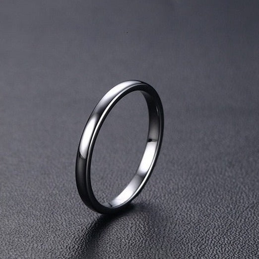 Aliança em Tungsténio Prateada, Simples e Tradicional, com 2mm de Largura, Brilhante e Arredondada em Cima e nos Lados - REF11011 - Image 4