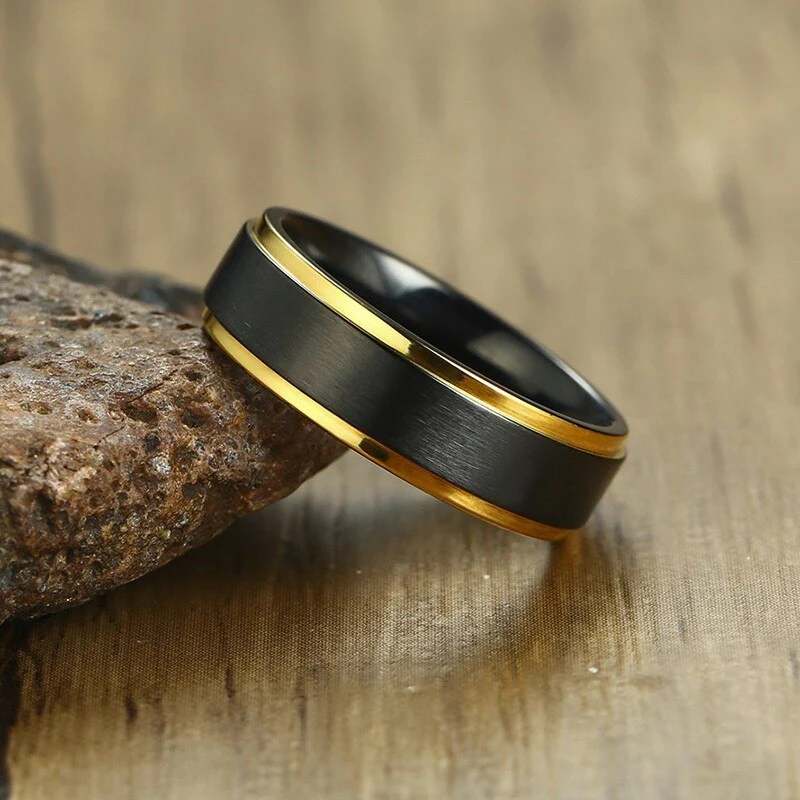 Aliança Preta com Centro Escovado e Rebordo Dourado Brilhante em Aço 6mm para Casamento, Namoro ou Compromisso - REF1010 - Image 4